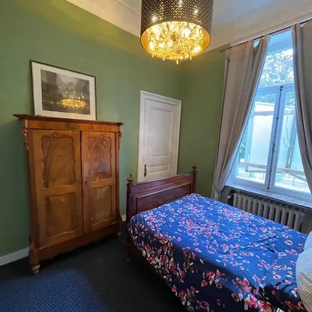Centre: Grand 1890s & Garden * Spa