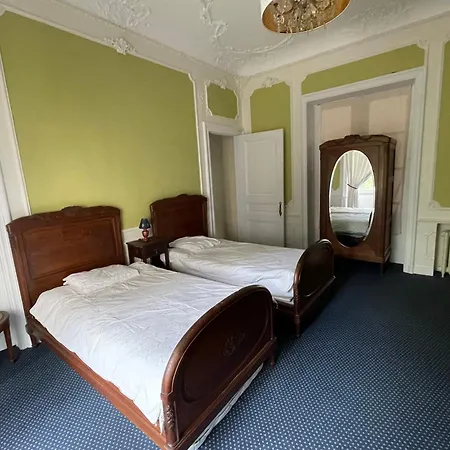 Apartment Centre: Grand 1890s & Garden *