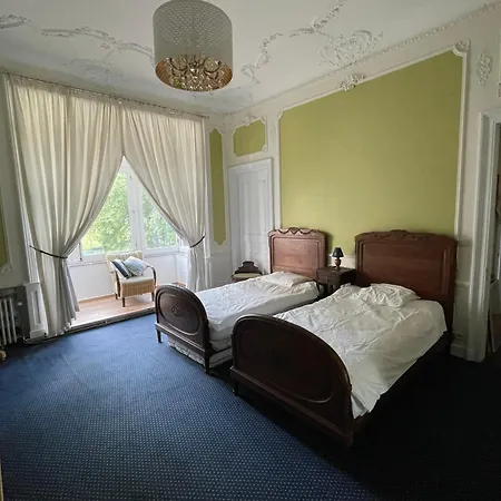 Apartment Centre: Grand 1890s & Garden